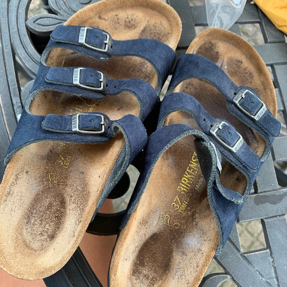 3 strap Birkenstock’s
